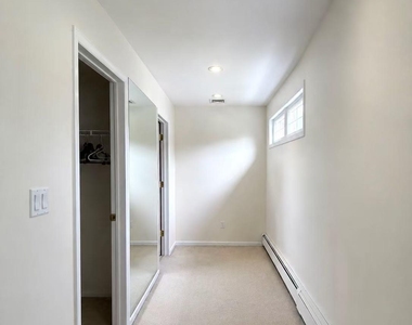 21 Redwood Court - Photo Thumbnail 17