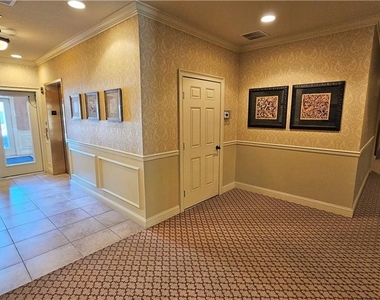 305 Canter Court - Photo Thumbnail 19