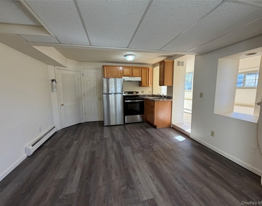 48 West Street - Photo Thumbnail 4