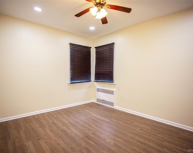 193 Nassau Boulevard - Photo Thumbnail 11