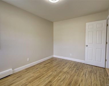 207 Catherine Avenue - Photo Thumbnail 16