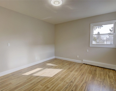 207 Catherine Avenue - Photo Thumbnail 13