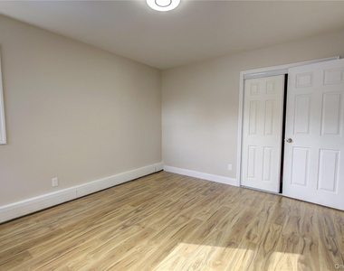 207 Catherine Avenue - Photo Thumbnail 11