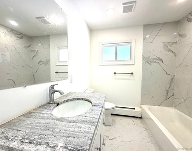 65 Florida Avenue - Photo Thumbnail 10