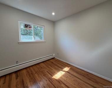 65 Florida Avenue - Photo Thumbnail 6