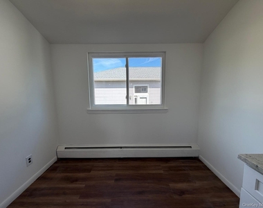 65 Florida Avenue - Photo Thumbnail 8