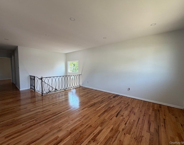 65 Florida Avenue - Photo Thumbnail 1