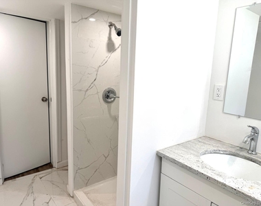 65 Florida Avenue - Photo Thumbnail 15
