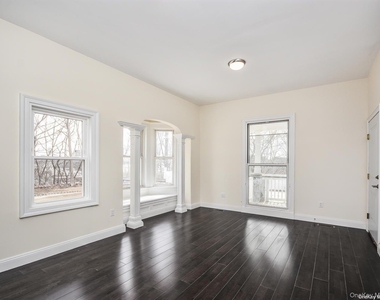 15 Summit Place - Photo Thumbnail 4