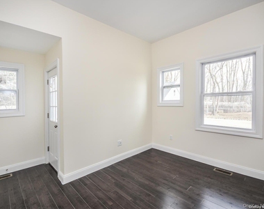 15 Summit Place - Photo Thumbnail 9