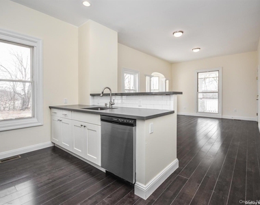 15 Summit Place - Photo Thumbnail 8