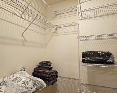 260 W Main Street - Photo Thumbnail 8