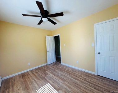 26 Spring St - Photo Thumbnail 12