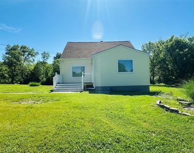 26 Spring St - Photo Thumbnail 1