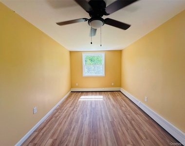 26 Spring St - Photo Thumbnail 16