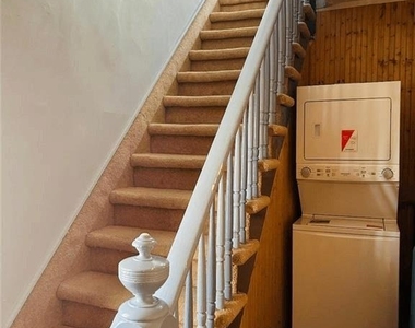 12 Parry Avenue - Photo Thumbnail 1
