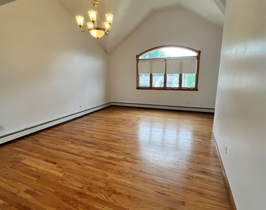 4278 Clarissa Road - Photo Thumbnail 8