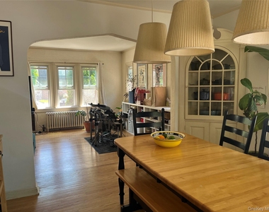 24829 Cambria Avenue - Photo Thumbnail 3