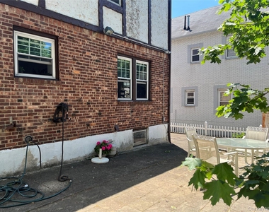 24829 Cambria Avenue - Photo Thumbnail 21