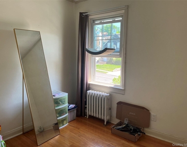 24829 Cambria Avenue - Photo Thumbnail 15