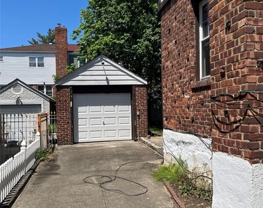 24829 Cambria Avenue - Photo Thumbnail 23