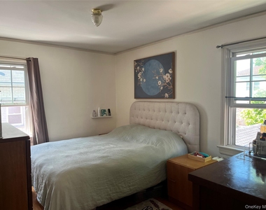 24829 Cambria Avenue - Photo Thumbnail 11