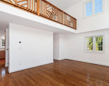 53 Cove Road - Photo Thumbnail 16