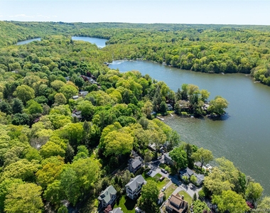 53 Cove Road - Photo Thumbnail 31