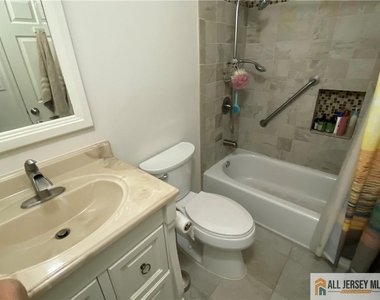 144 Beverly Hill Terrace - Photo Thumbnail 26