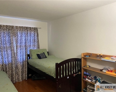 144 Beverly Hill Terrace - Photo Thumbnail 23