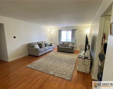 144 Beverly Hill Terrace - Photo Thumbnail 31