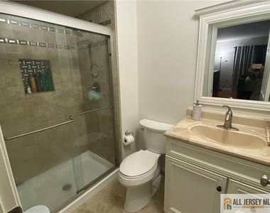 144 Beverly Hill Terrace - Photo Thumbnail 20