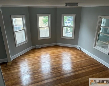 65 W Stearns Street - Photo Thumbnail 11