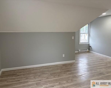 65 W Stearns Street - Photo Thumbnail 17