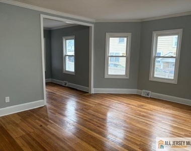 65 W Stearns Street - Photo Thumbnail 8