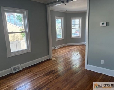 65 W Stearns Street - Photo Thumbnail 9