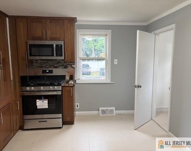 65 W Stearns Street - Photo Thumbnail 22