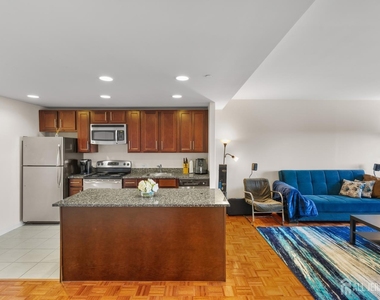 110 Somerset Street - Photo Thumbnail 7