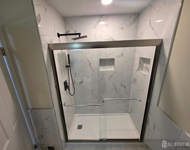 1301 Dahlia Circle - Photo Thumbnail 19
