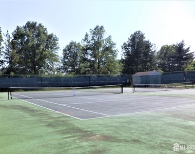 482 Danbury Lane - Photo Thumbnail 12