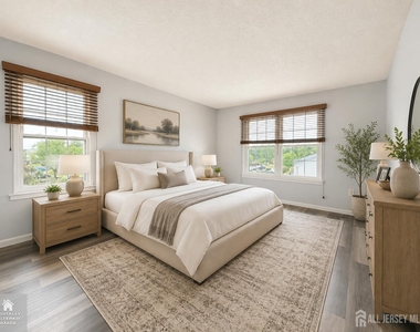 482 Danbury Lane - Photo Thumbnail 5