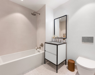 45 E 7th Street - Photo Thumbnail 7
