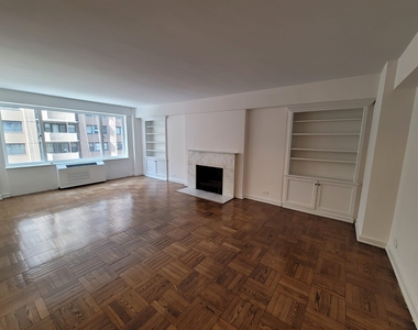 41 W 58th Street - Photo Thumbnail 2
