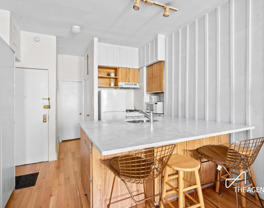 147 Sullivan Street - Photo Thumbnail 4