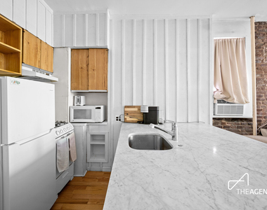 147 Sullivan Street - Photo Thumbnail 5