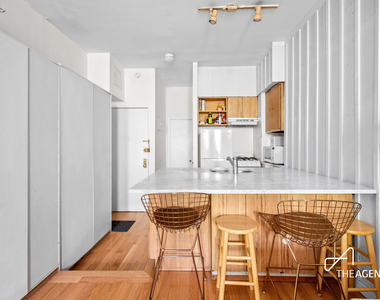 147 Sullivan Street - Photo Thumbnail 3