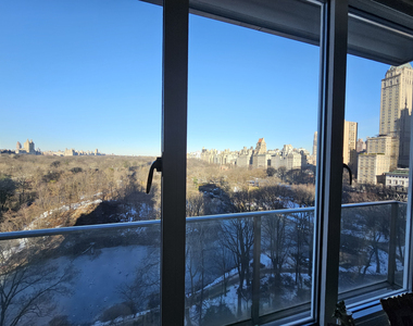 40 Central Park S - Photo Thumbnail 9