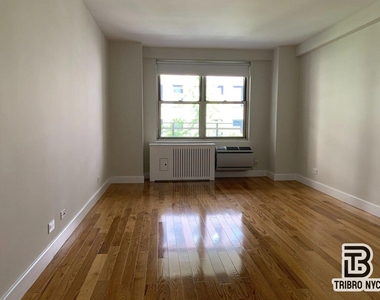 216 W 89th Street - Photo Thumbnail 2