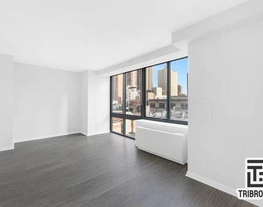 348 E 92nd Street - Photo Thumbnail 5