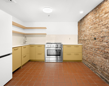 71 Horatio Street - Photo Thumbnail 10
